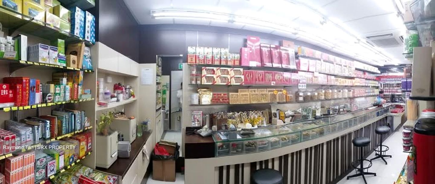 Ang Mo Kio Avenue 10 (D20), Shop House #558239441